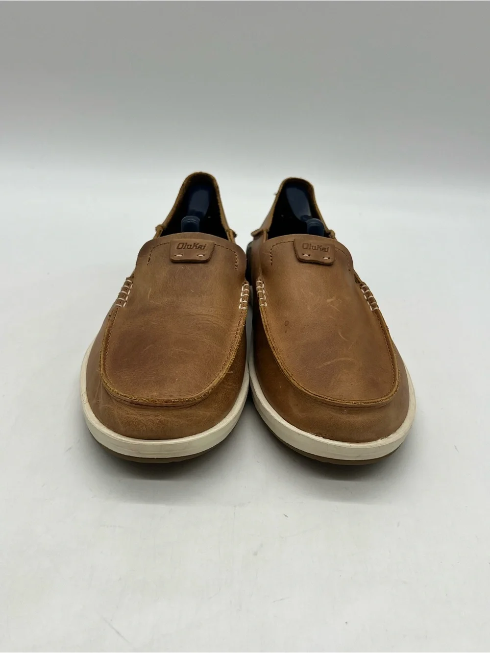 OluKai Kakaha Men’s Sz 10 Brown Leather Casual Comfort Slip On Loafers Shoes.